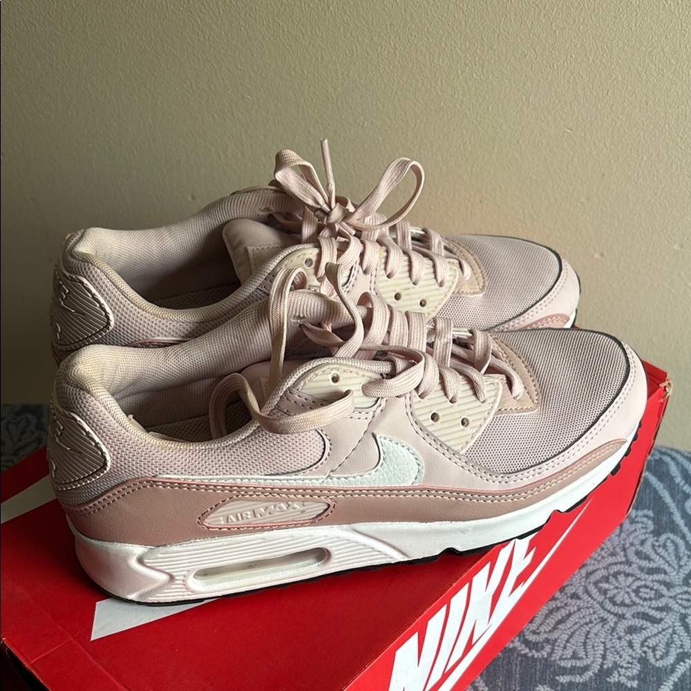Nike Pink Air Max Sneakers Versatile Design